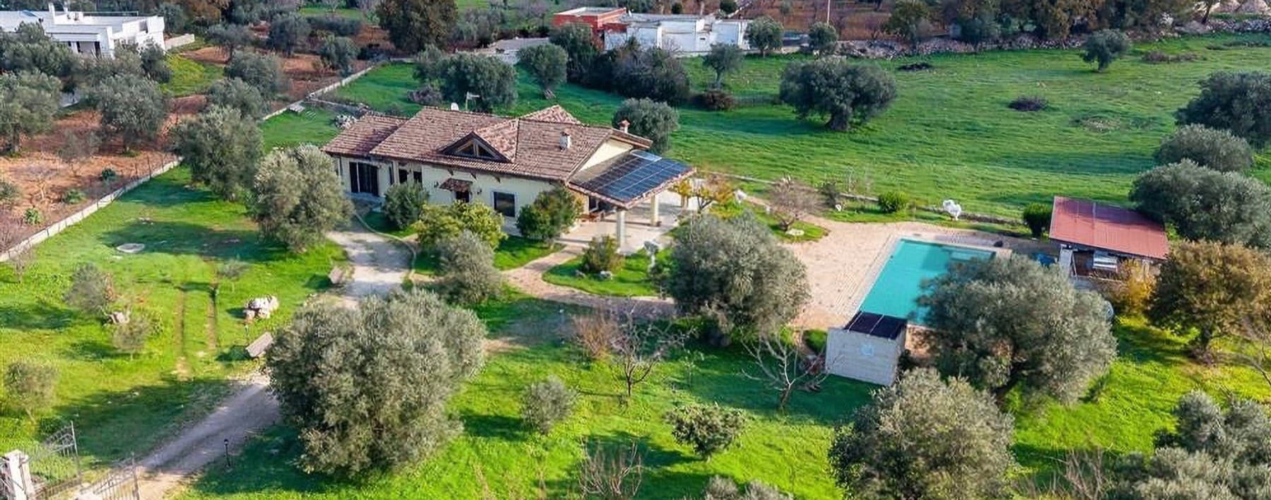 Elegant Villa with Pool in Monopoli, Puglia
