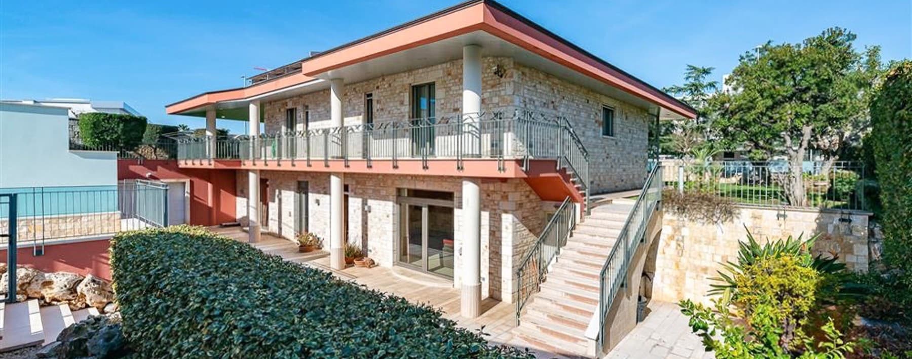 Villa di Lusso con Piscina a Conversano, Puglia
