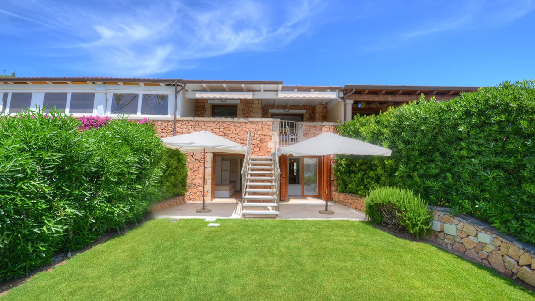 Villa con piscina e giardino a Porto Rotondo, Sardegna