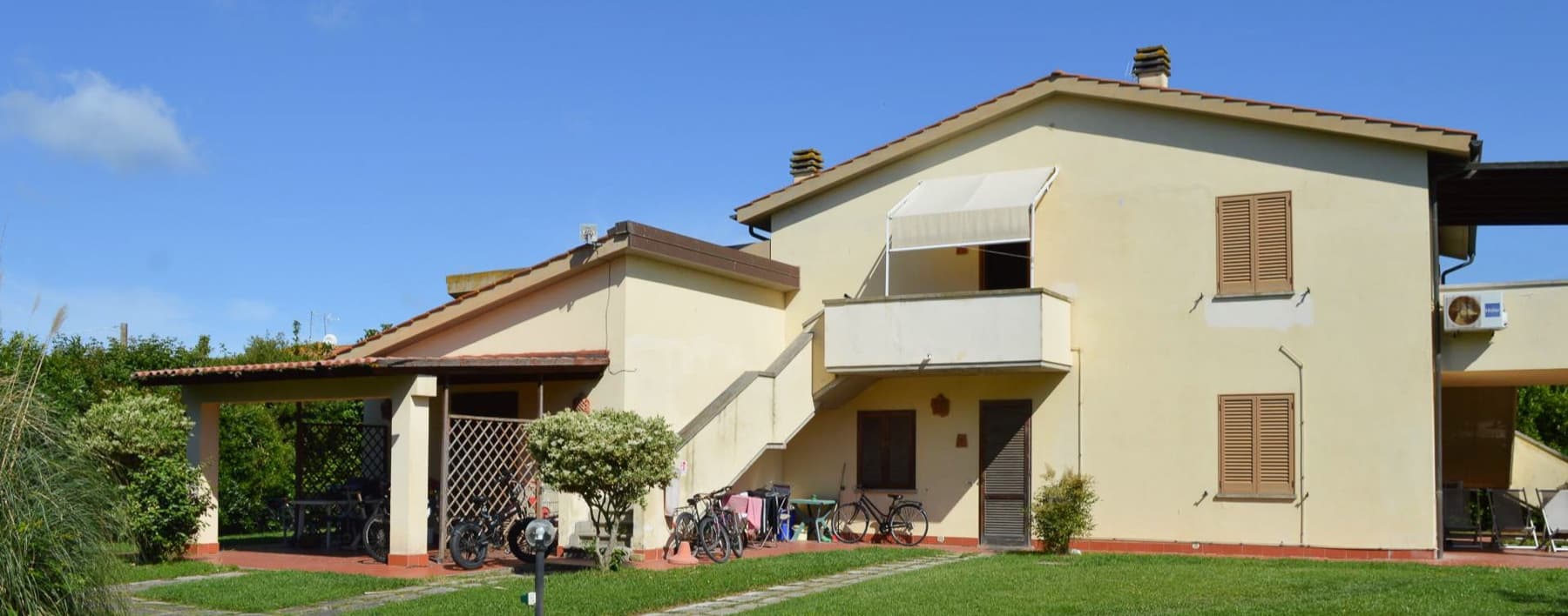 Casale turistico con piscina a Cecina, Toscana
