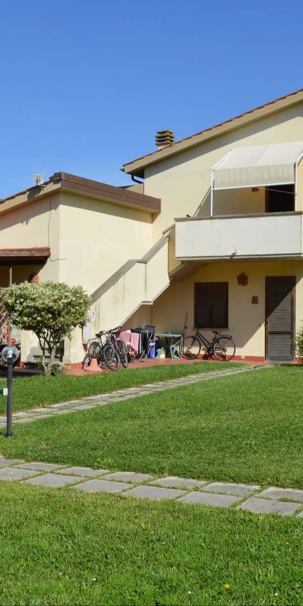 Casale turistico con piscina a Cecina, Toscana