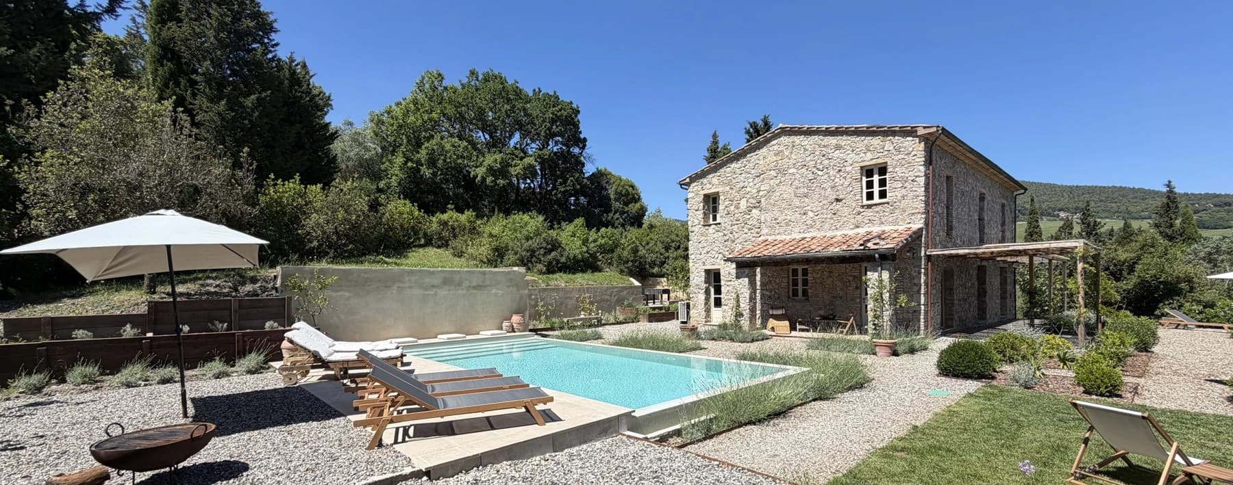 Restored Stone Villa with Infinity Pool in Livorno, Tuscany