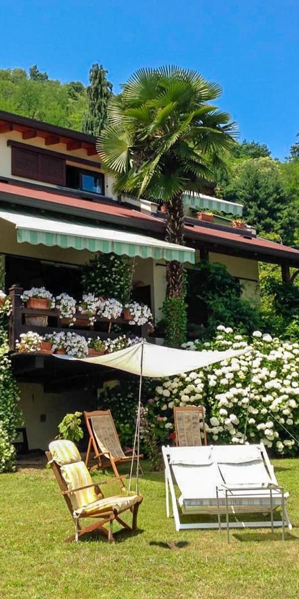 Villa esclusiva a Lesa, Lago Maggiore