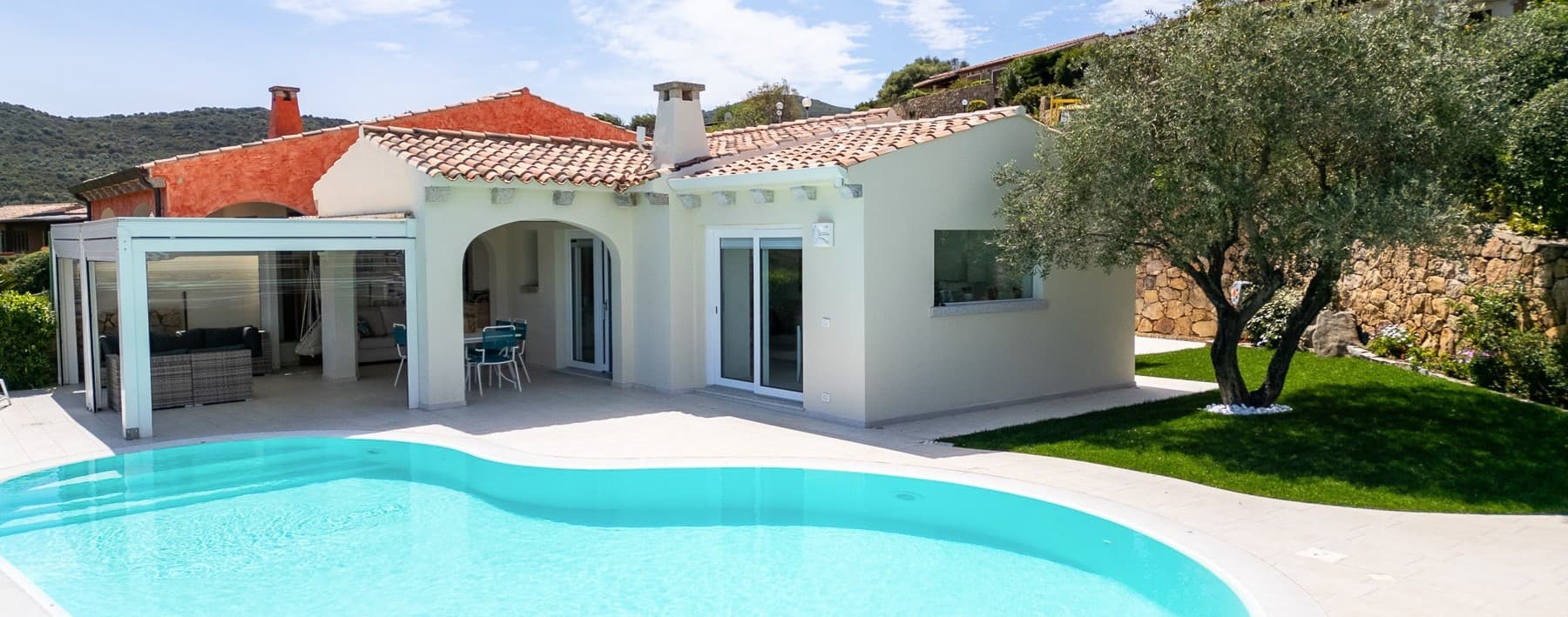 Villa esclusiva a San Teodoro, Sardegna, con piscina