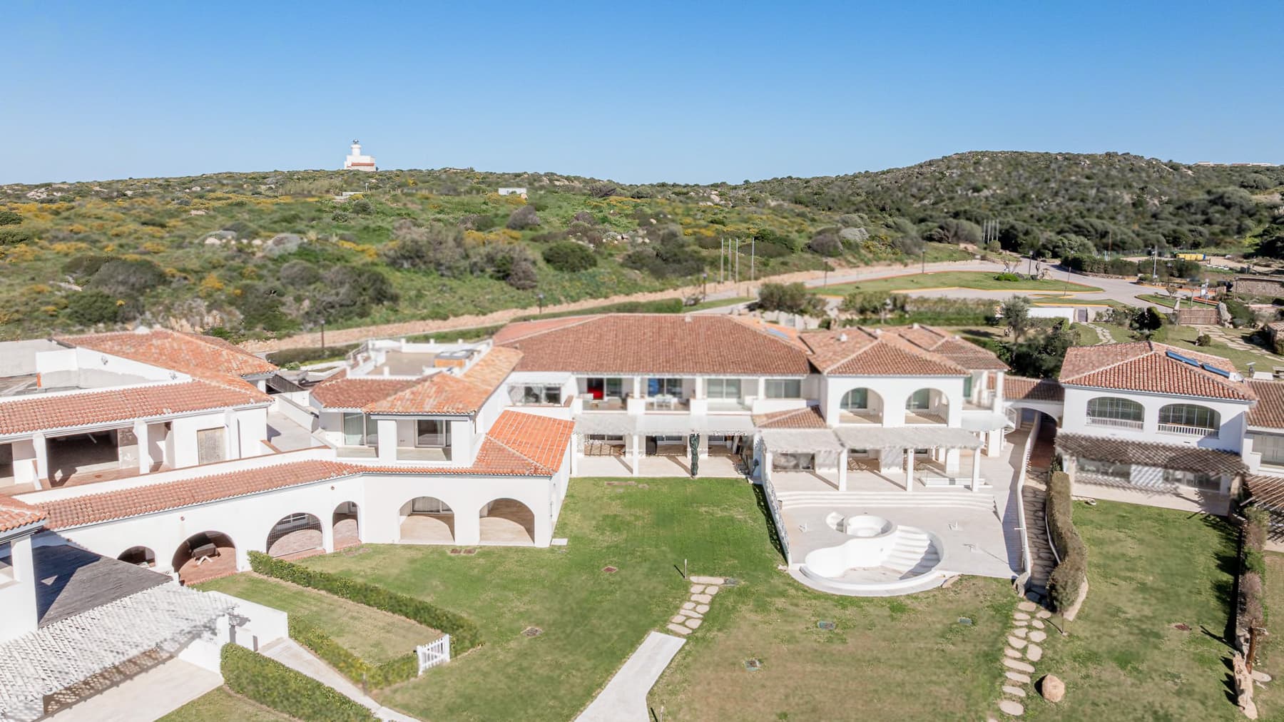 Appartamento contemporaneo a Capo Ferro, Sardegna