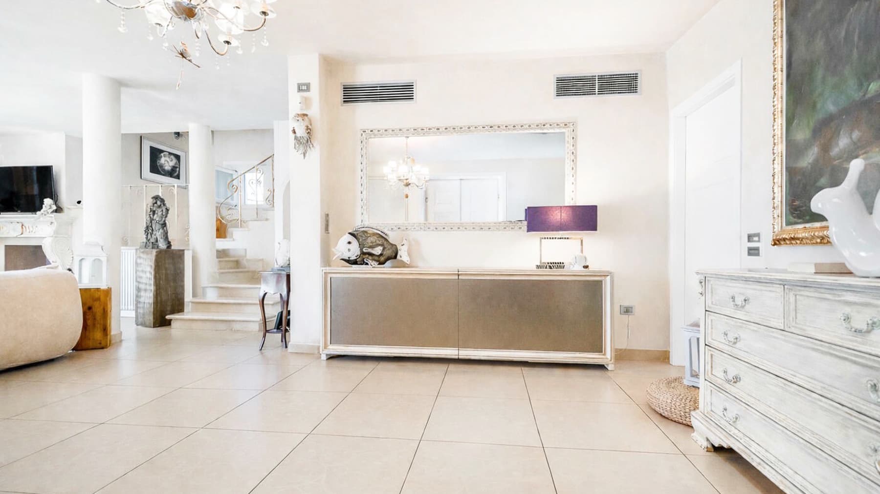 Elegant Villa in Pietrasanta, Tuscany's Versilia Area
