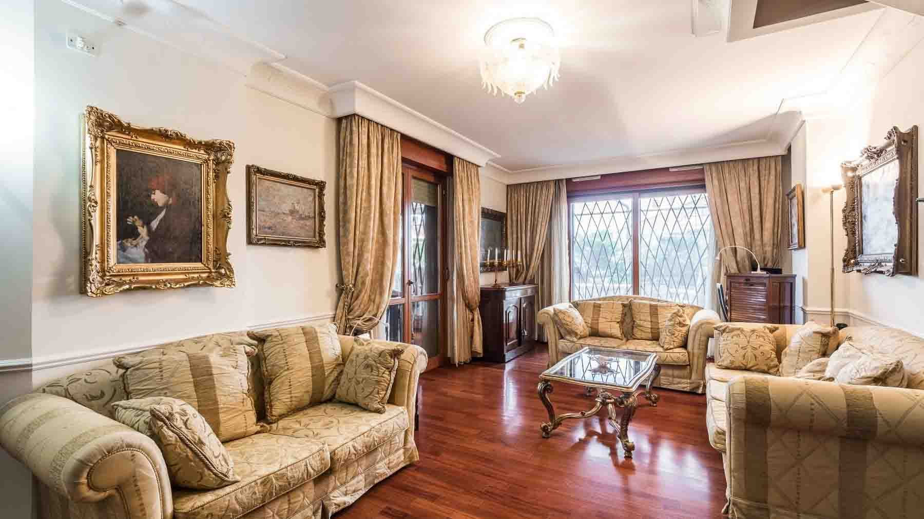 Penthouse in Rome, Lazio: Stunning City Views