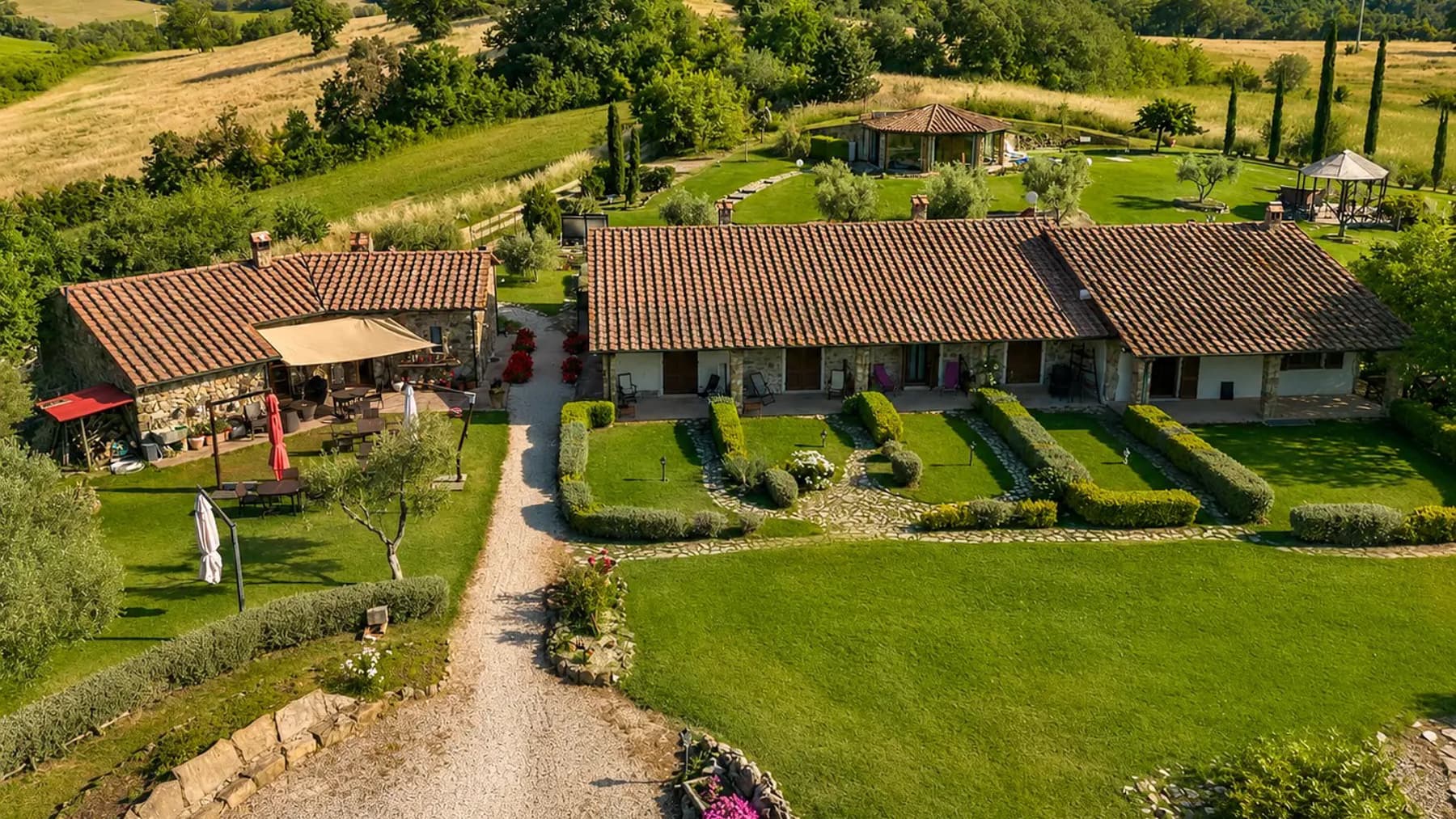 Casale esclusivo in Toscana, 550 mq di comfort e natura