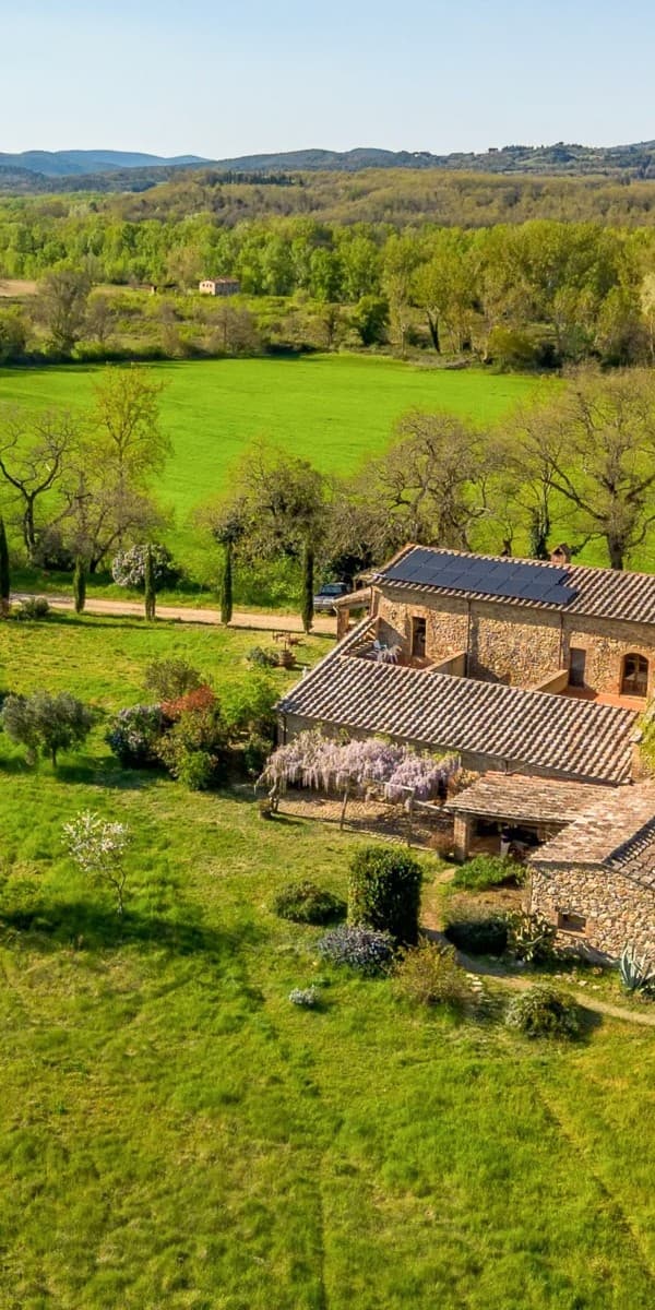 Agriturismo in Toscana con piscina e vigneti doc