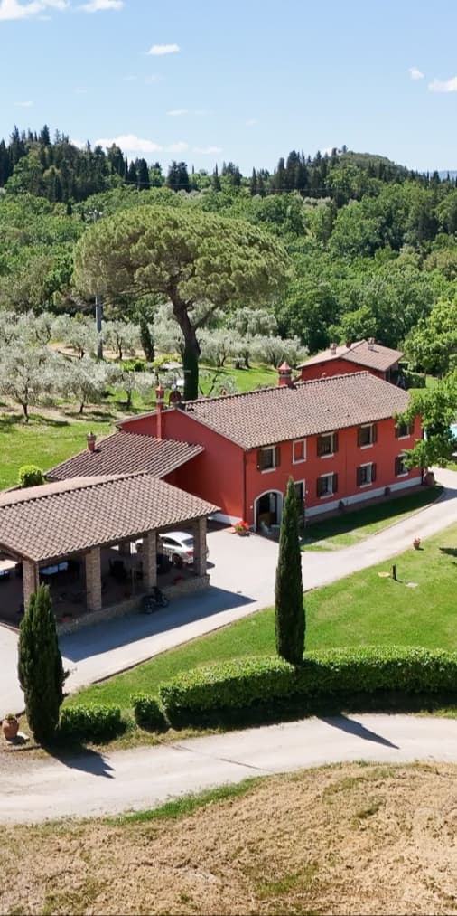Villa con strutture equestri a Montespertoli, Toscana