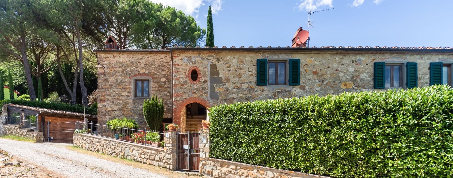 Villa indipendente con piscina nelle colline toscane