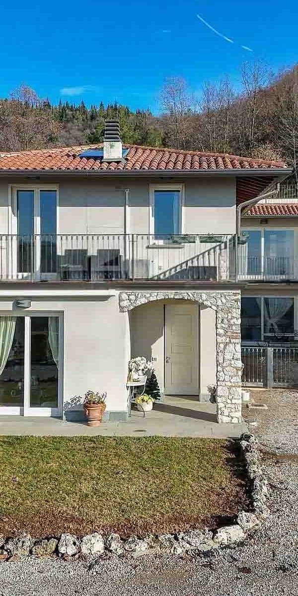 Villa esclusiva immersa nel verde di Botticino