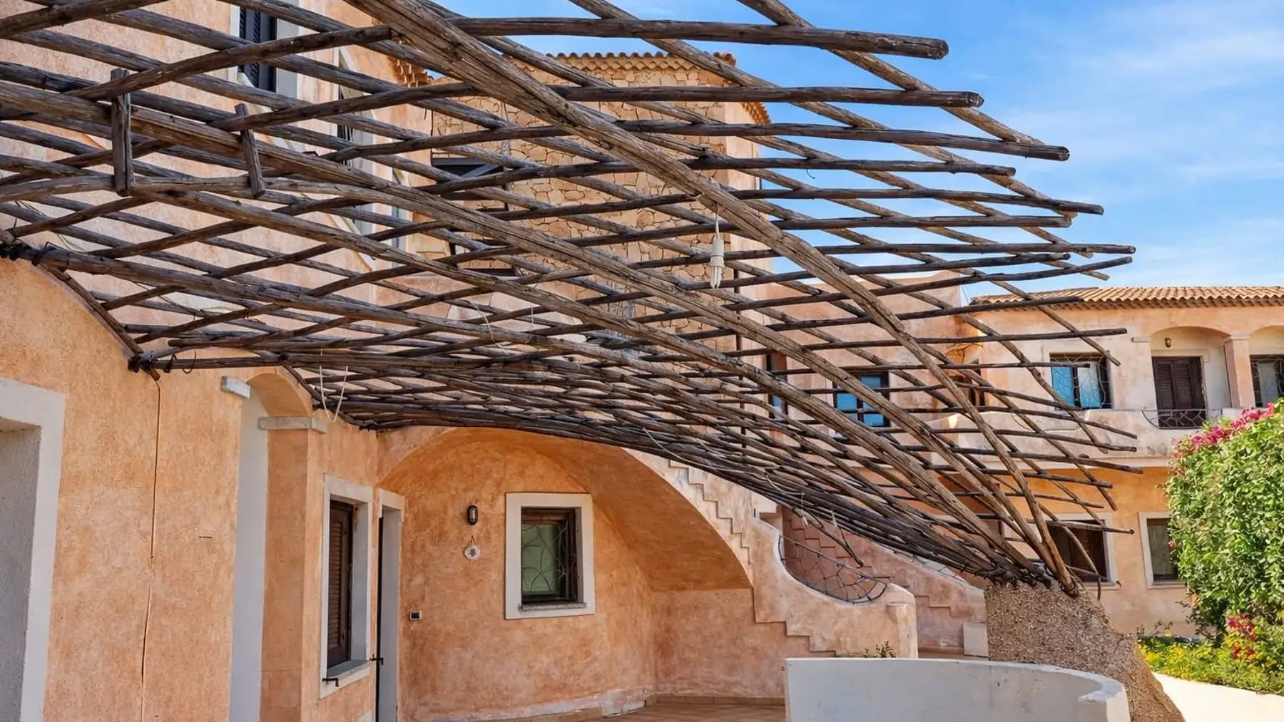 Albergo con Piscina a Liscia di Vacca, Sardegna