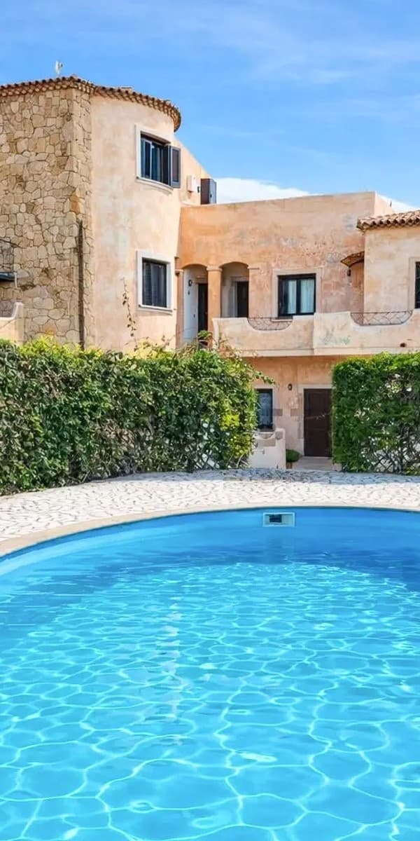 Albergo di lusso a Liscia di Vacca, Sardegna