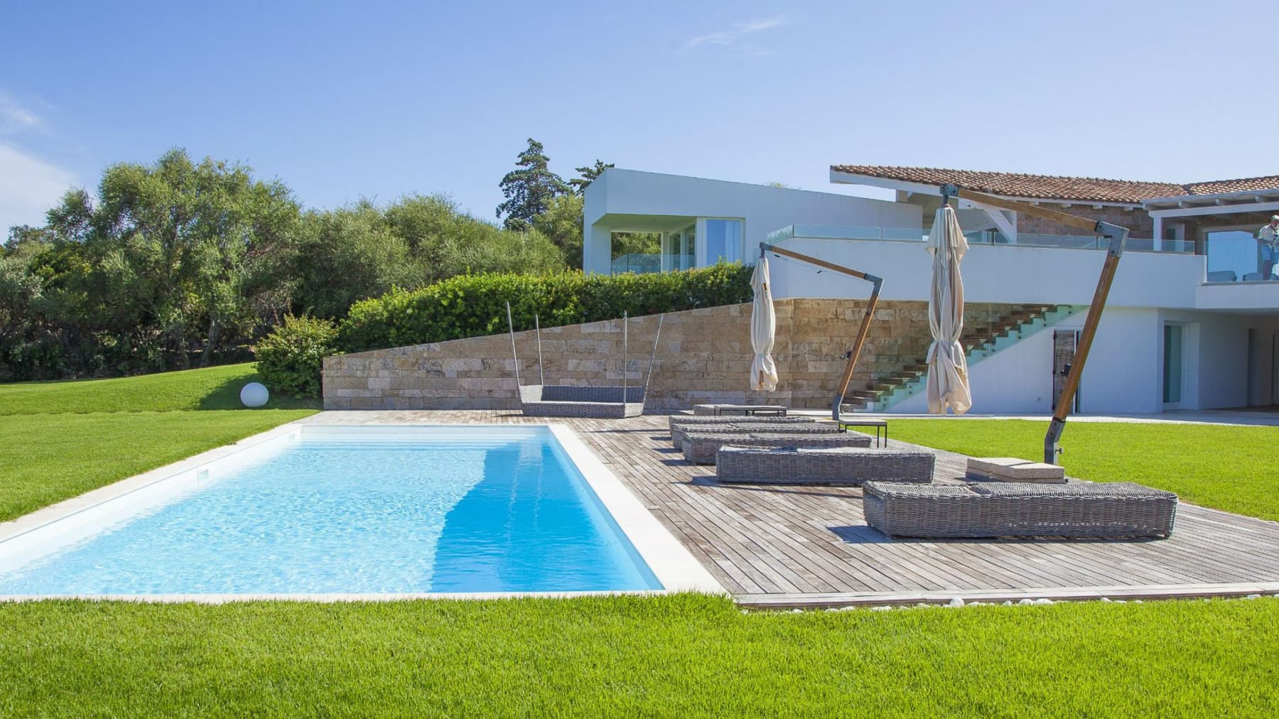 Villa con piscina e ampi spazi a Lu Fraili di Sotto, Sardegna