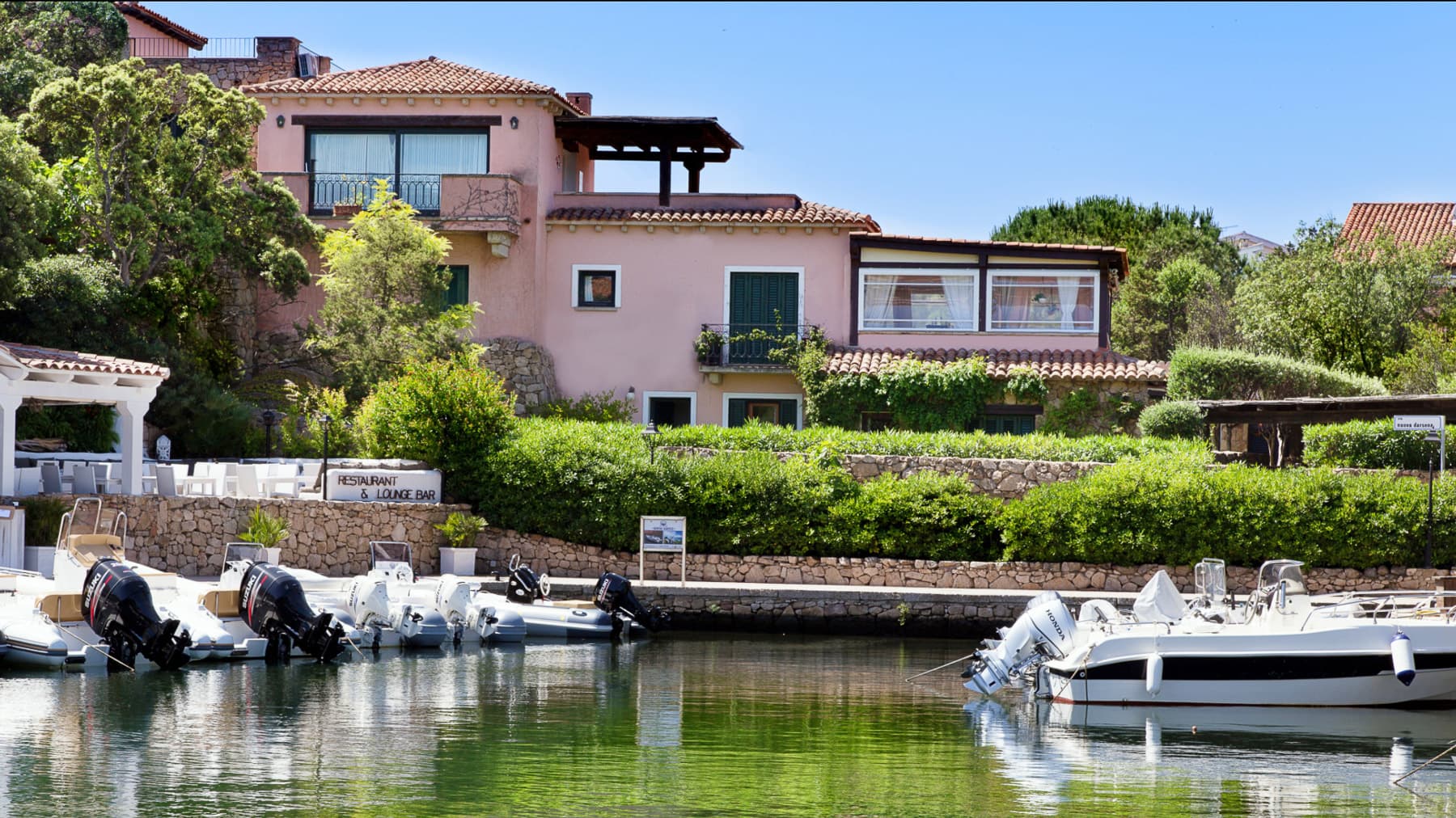 Villa con Piscina Privata a Porto Rotondo, Sardegna
