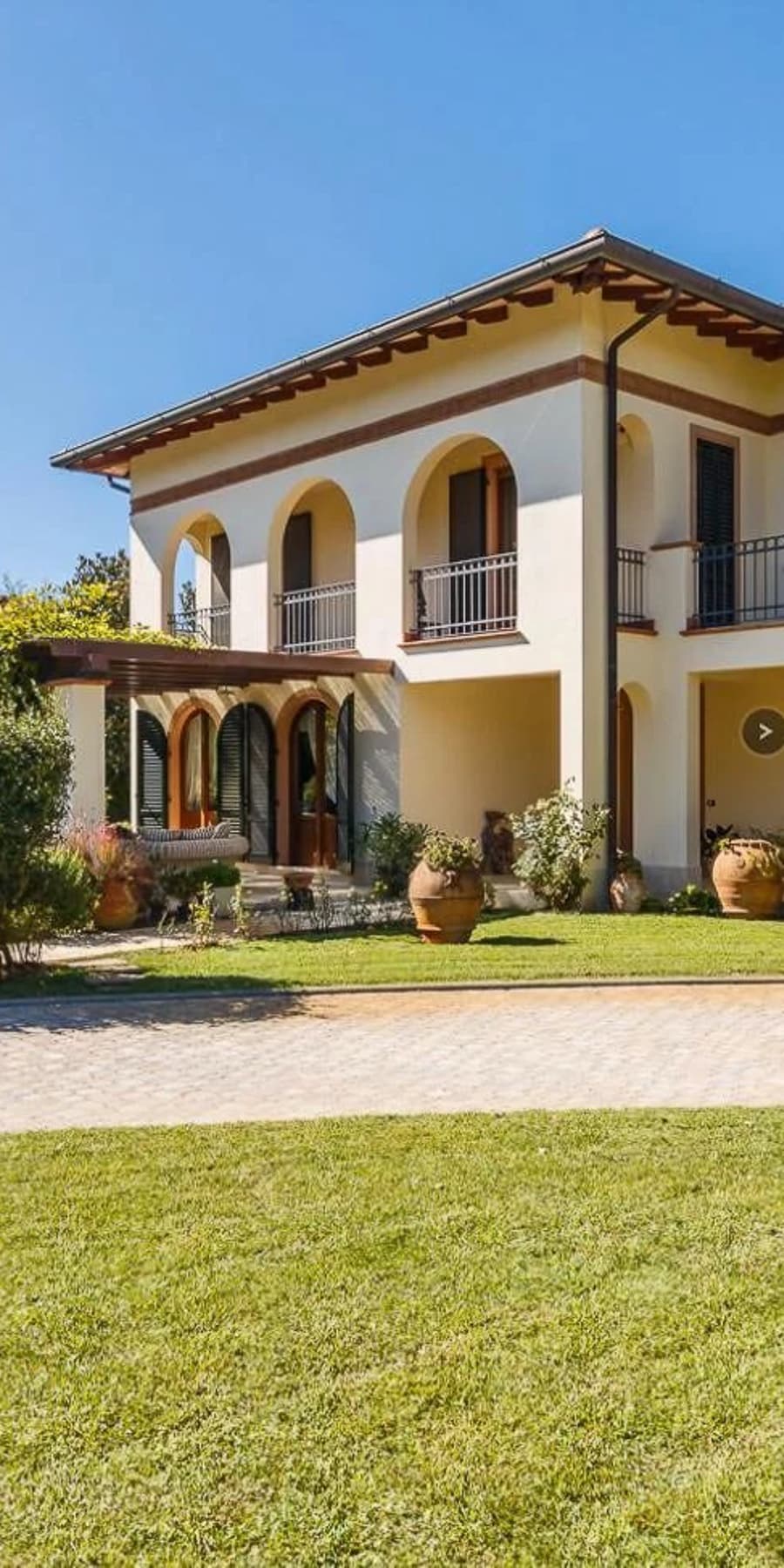 Villa esclusiva a Forte dei Marmi, tra mare e Alpi
