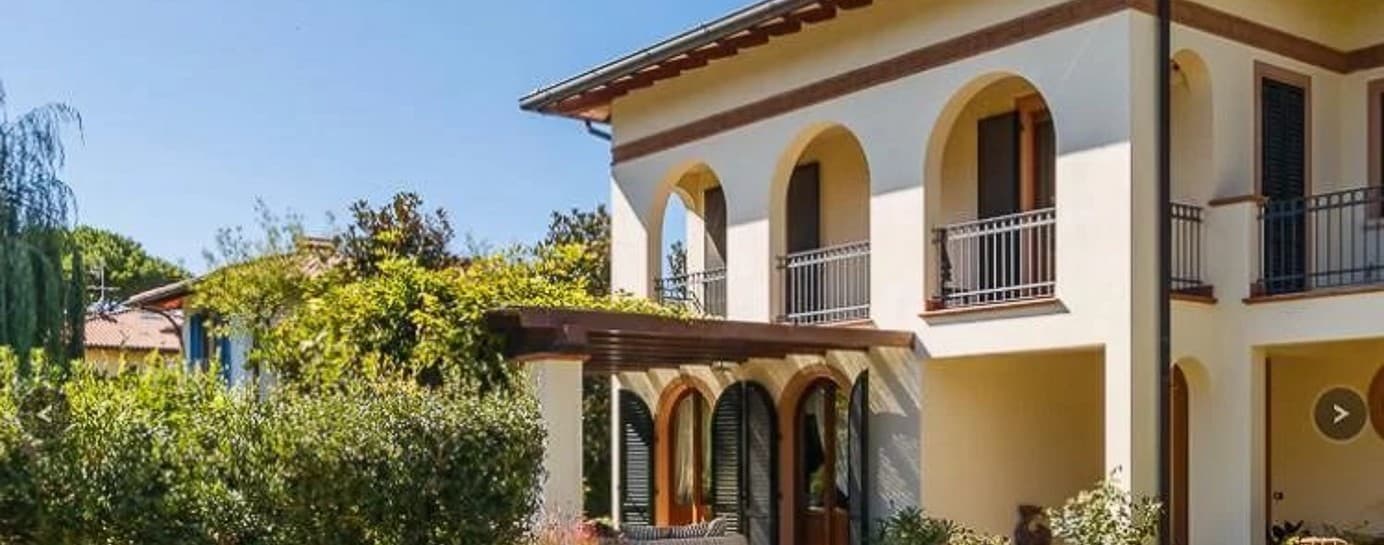 Villa esclusiva a Forte dei Marmi, tra mare e Alpi