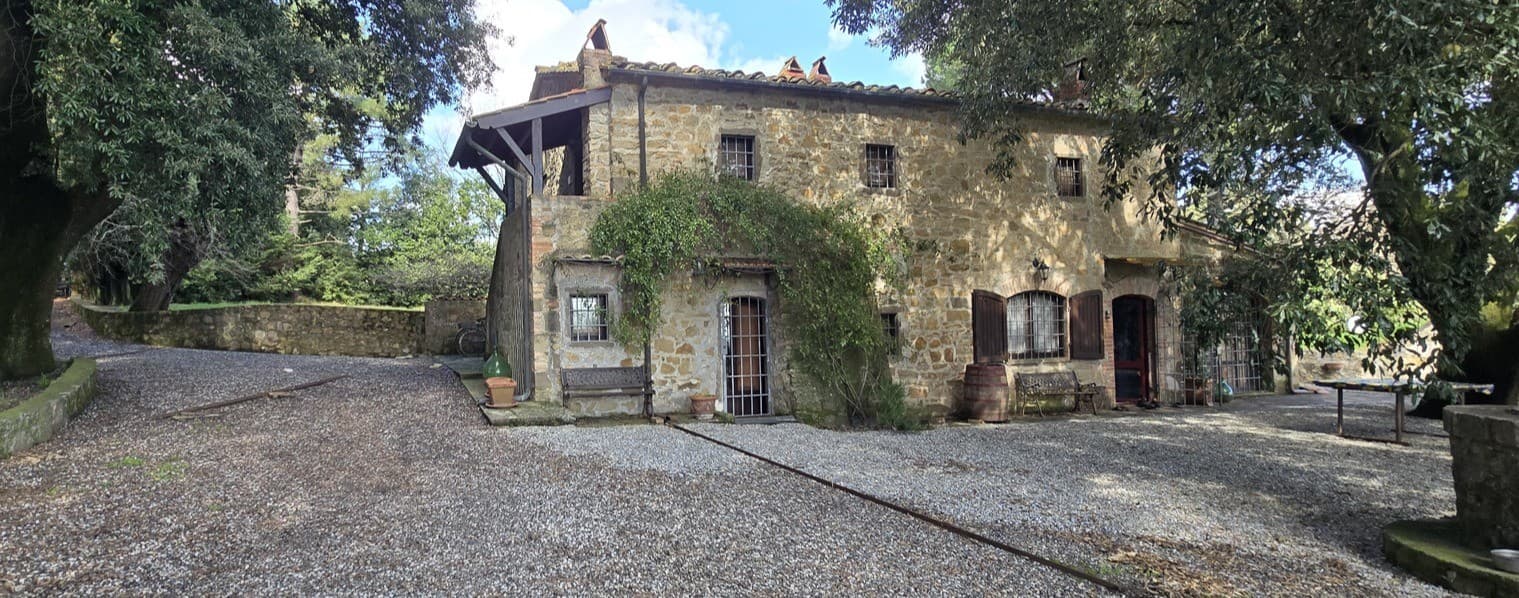 Casale Toscano a Montecatini Val di Cecina, 270 mq