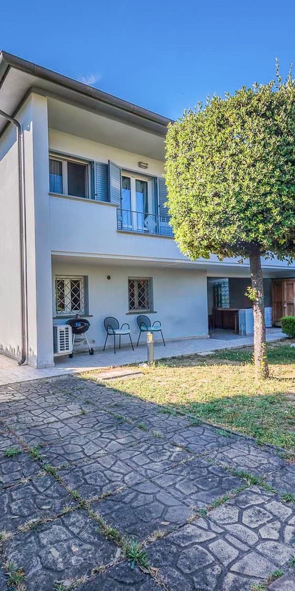 Charming Villa in Cecina, Heart of Tuscany
