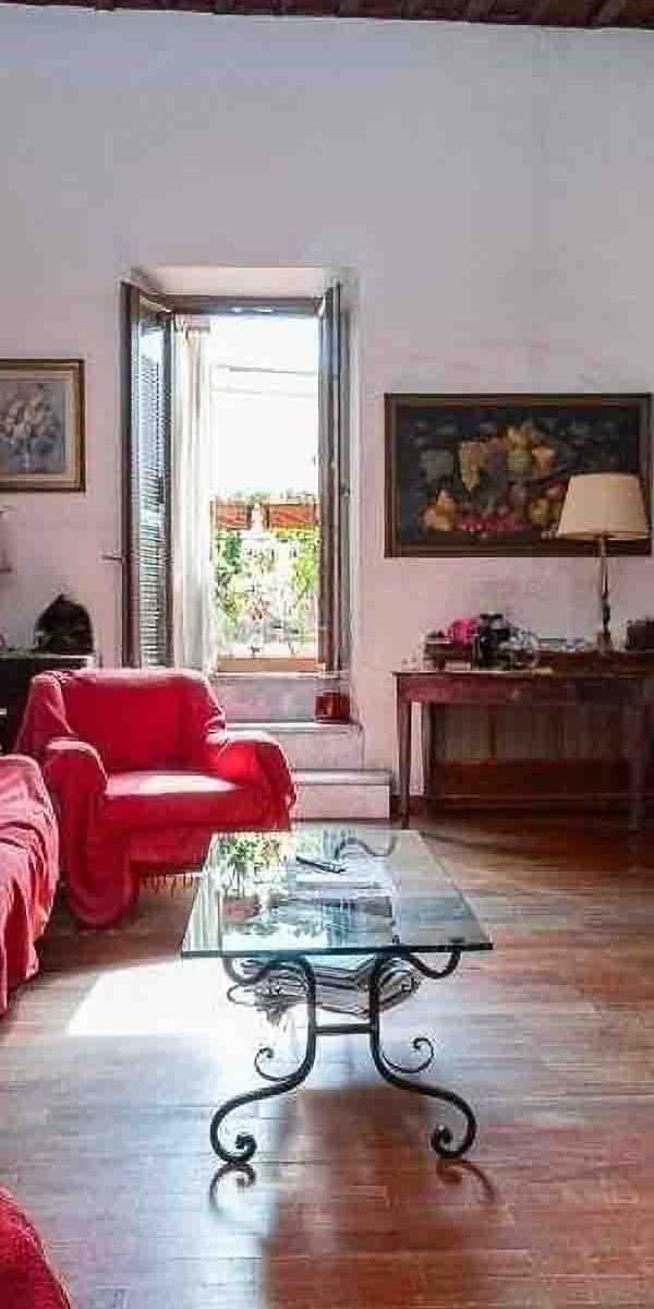 Attico esclusivo nel cuore di Roma, 180 mq di eleganza