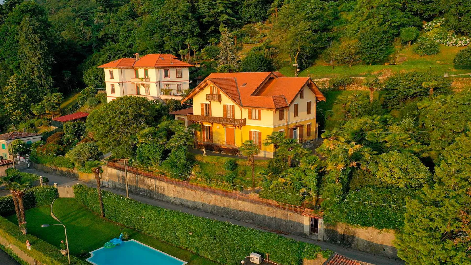 Villa con piscina a Meina, vista Lago Maggiore