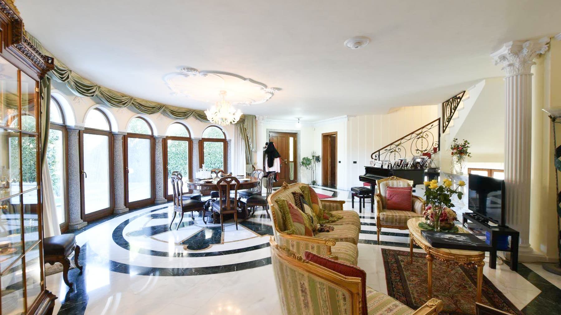 Villa elegante a Verbania, vista Lago Maggiore
