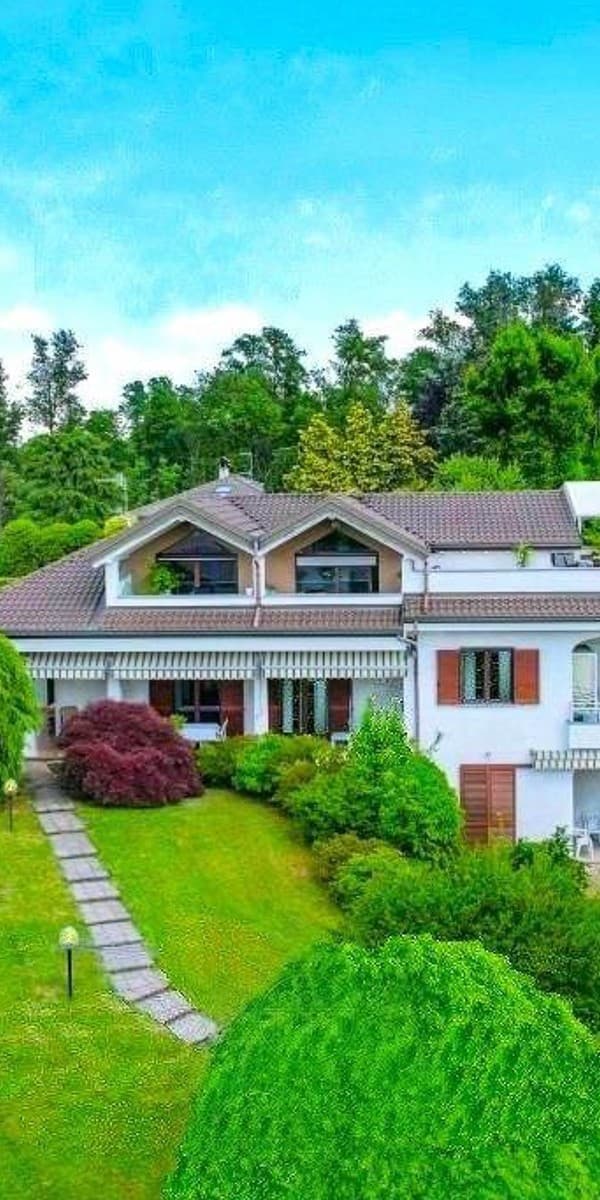 Charming Villa in Castronno, Lombardy