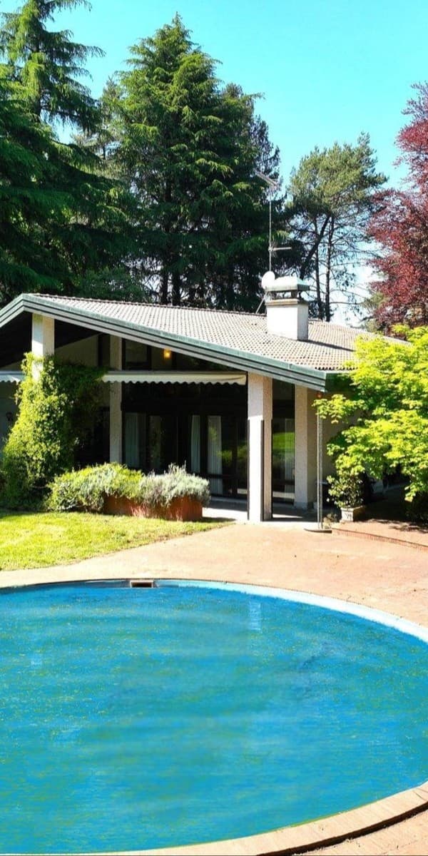Elegant Villa in Arsago Seprio, Lombardia