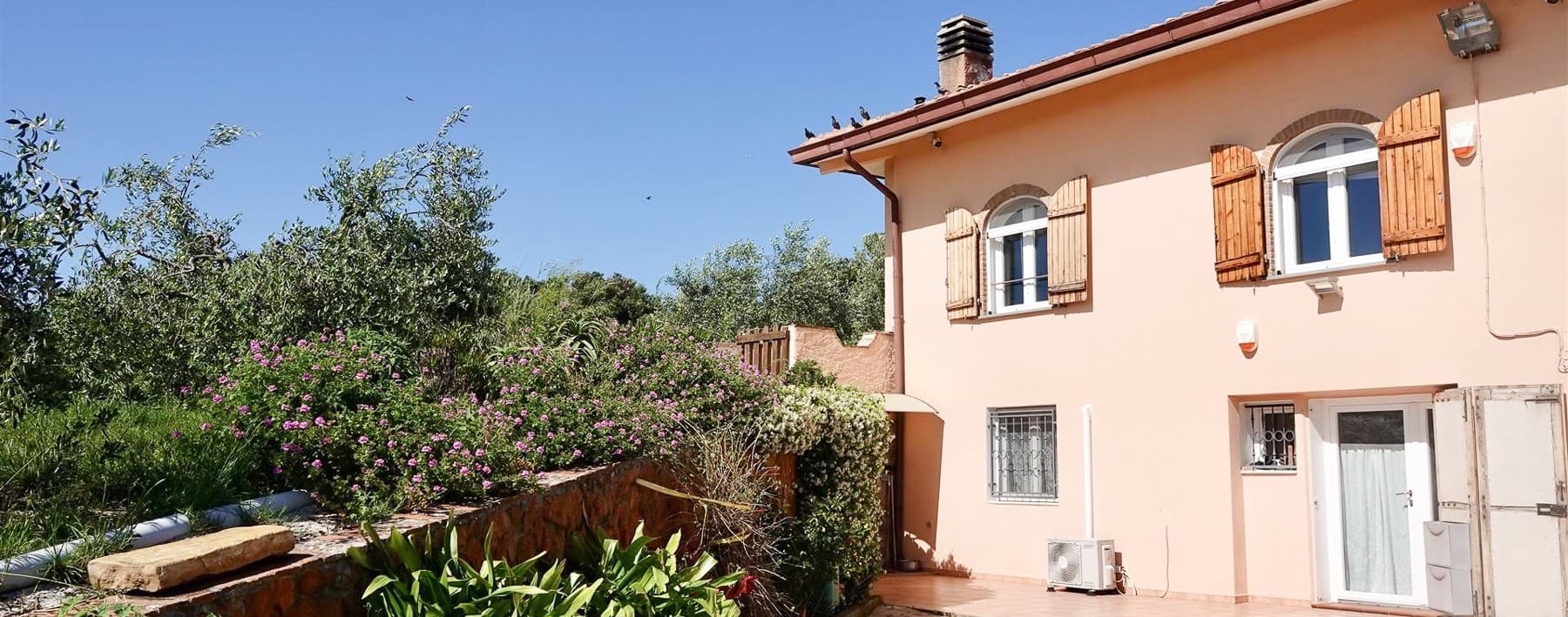 Spacious Villa in Rosignano Marittimo, Tuscany