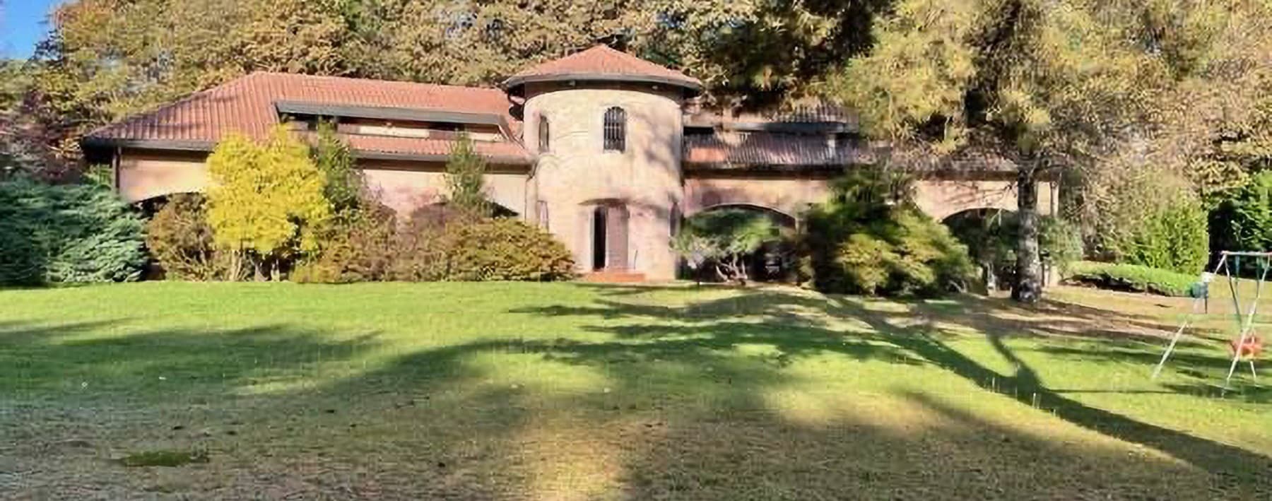 Villa with Stunning Views on Lake Como, Lombardia