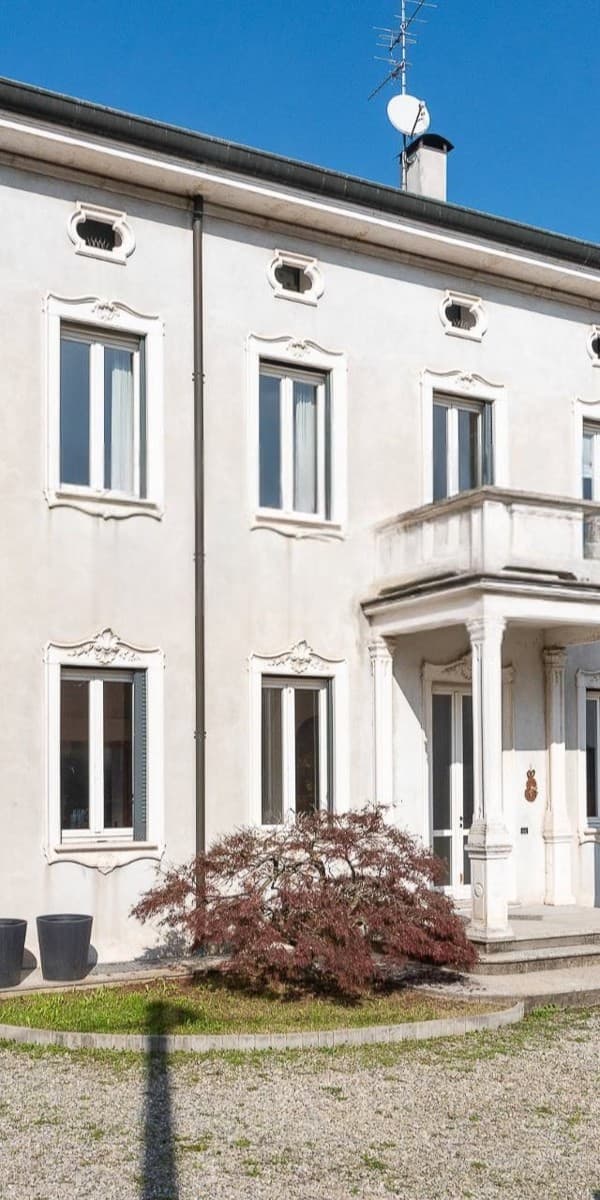 Elegant Villa in Meda, Lombardy