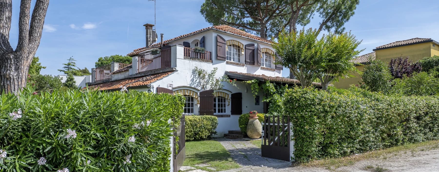 Exclusive Villa with Pool in Lido, Near Venice
