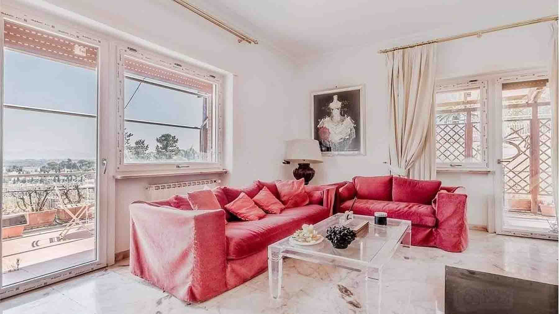 Attico esclusivo di 280 mq nel cuore di Roma