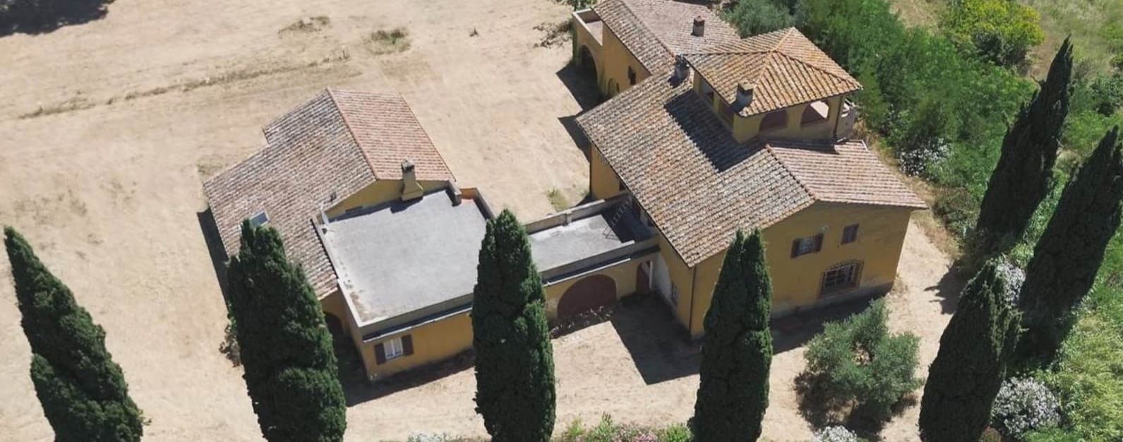 Rustic Country House in Montescudaio, Tuscany