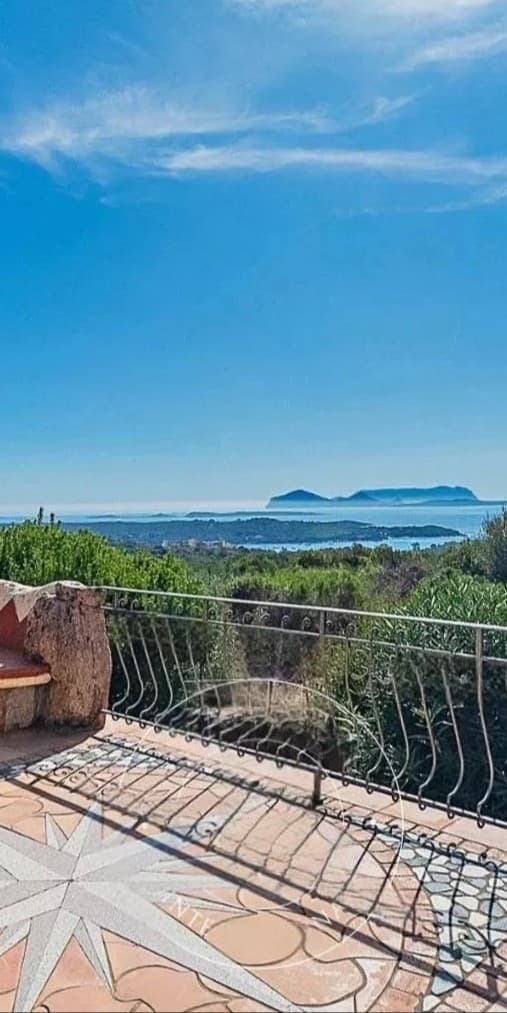 Elegant Villa in Pantogia, Sardinia