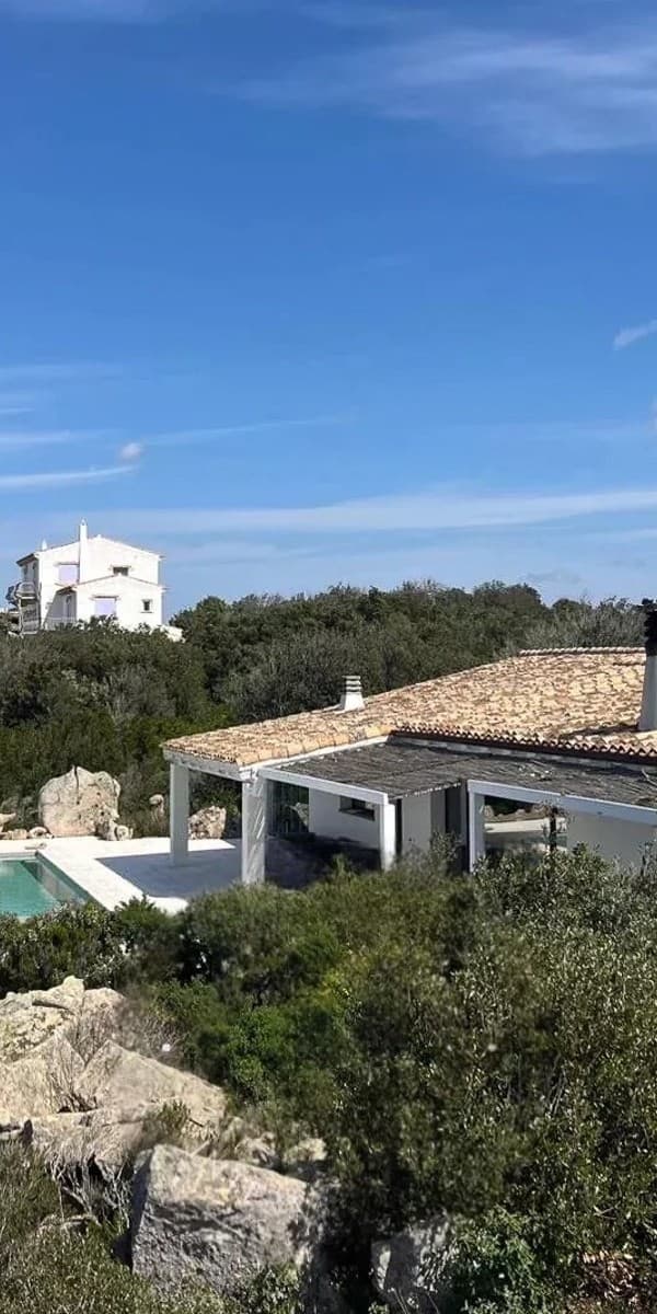 Villa a Luogosanto, oasi di lusso in Sardegna