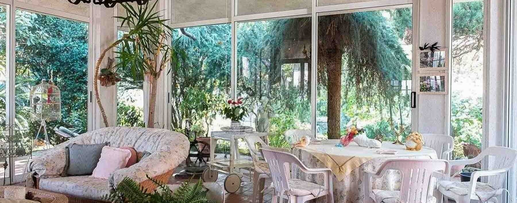 Villa immersa nel verde a Cervia, 450 mq di lusso
