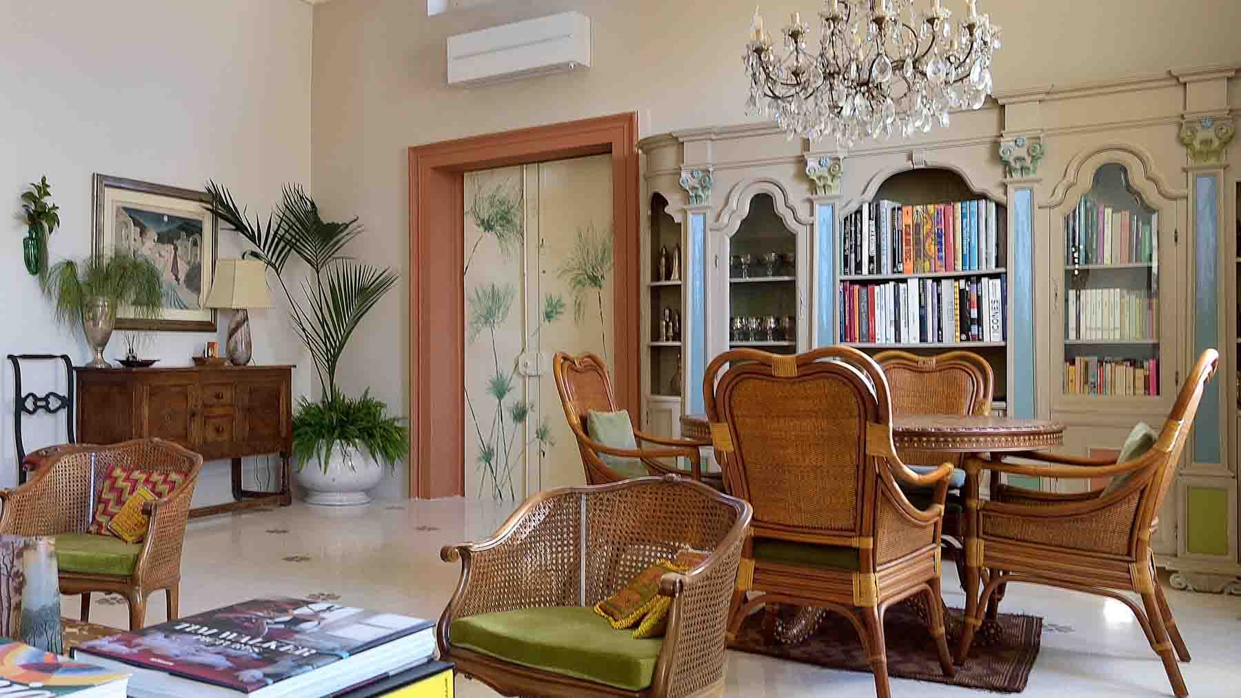Apartment in Siracusa, Sicily: Coastal Living