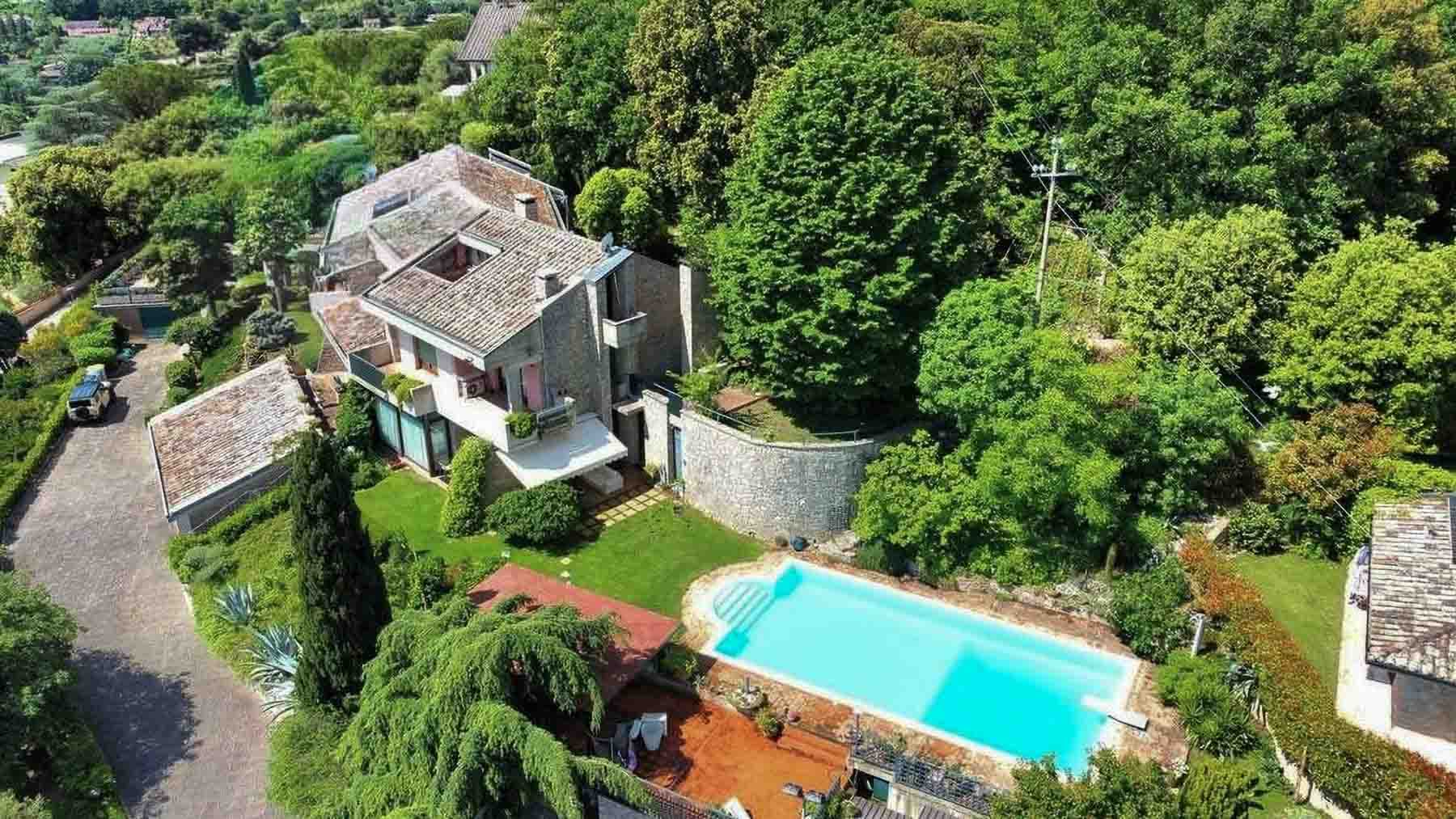 Villa esclusiva tra le colline verdi di Perugia
