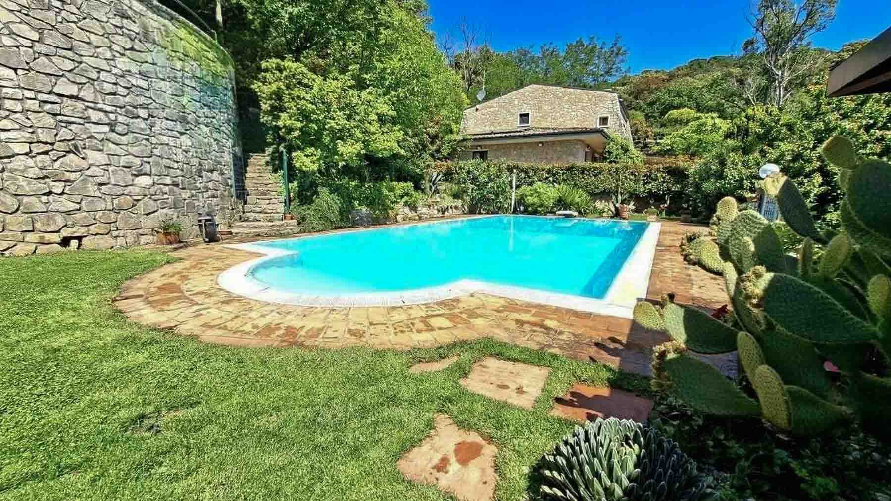 Villa esclusiva tra le colline verdi di Perugia