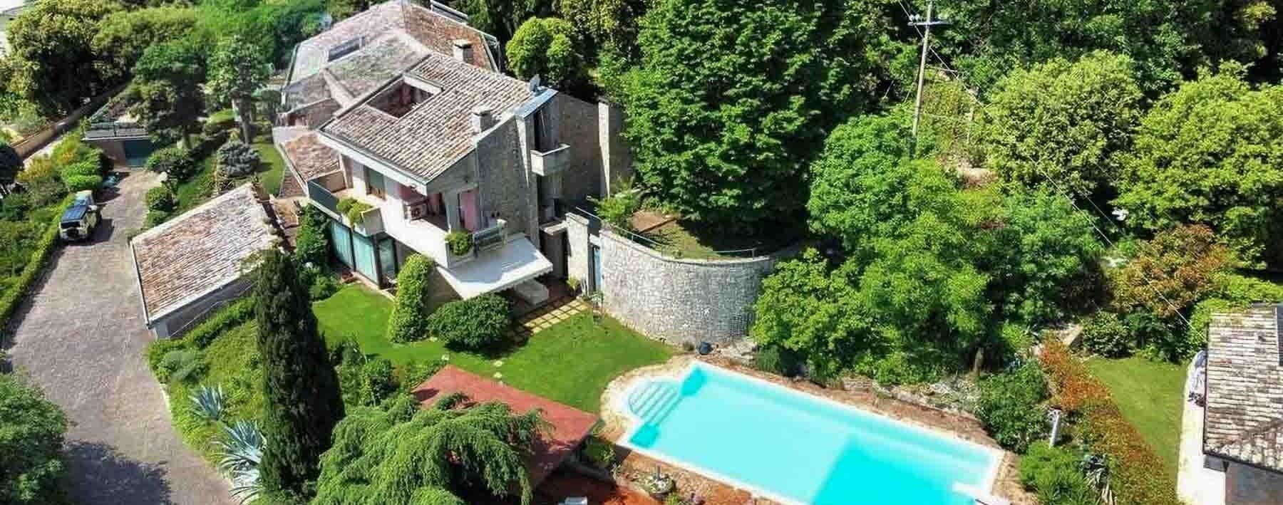 Villa esclusiva tra le colline verdi di Perugia