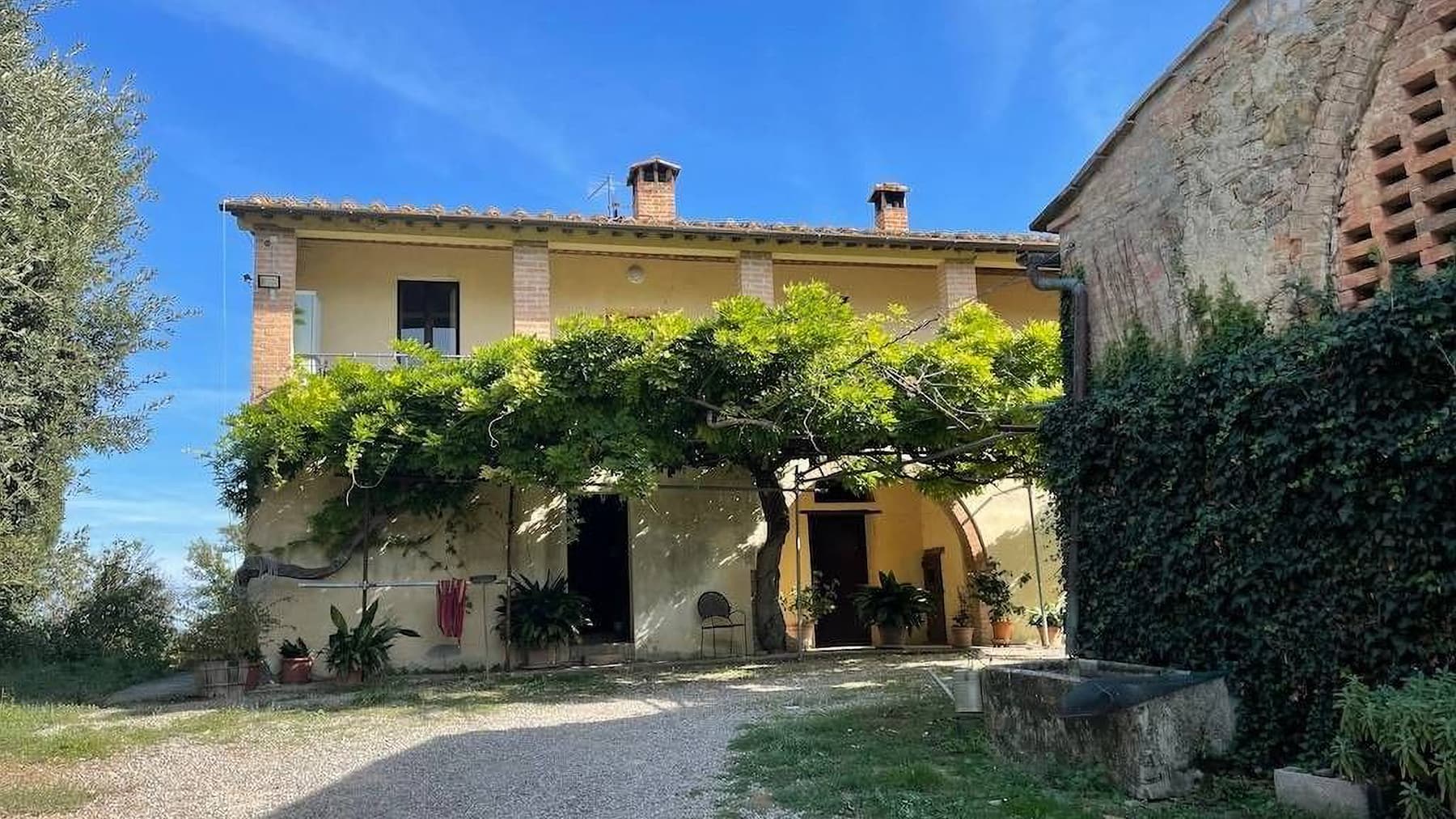 Charming Country House in Buonconvento, Tuscany