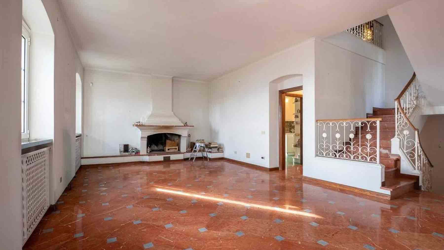 Villa elegante immersa nel verde a Chiavari, 240 mq