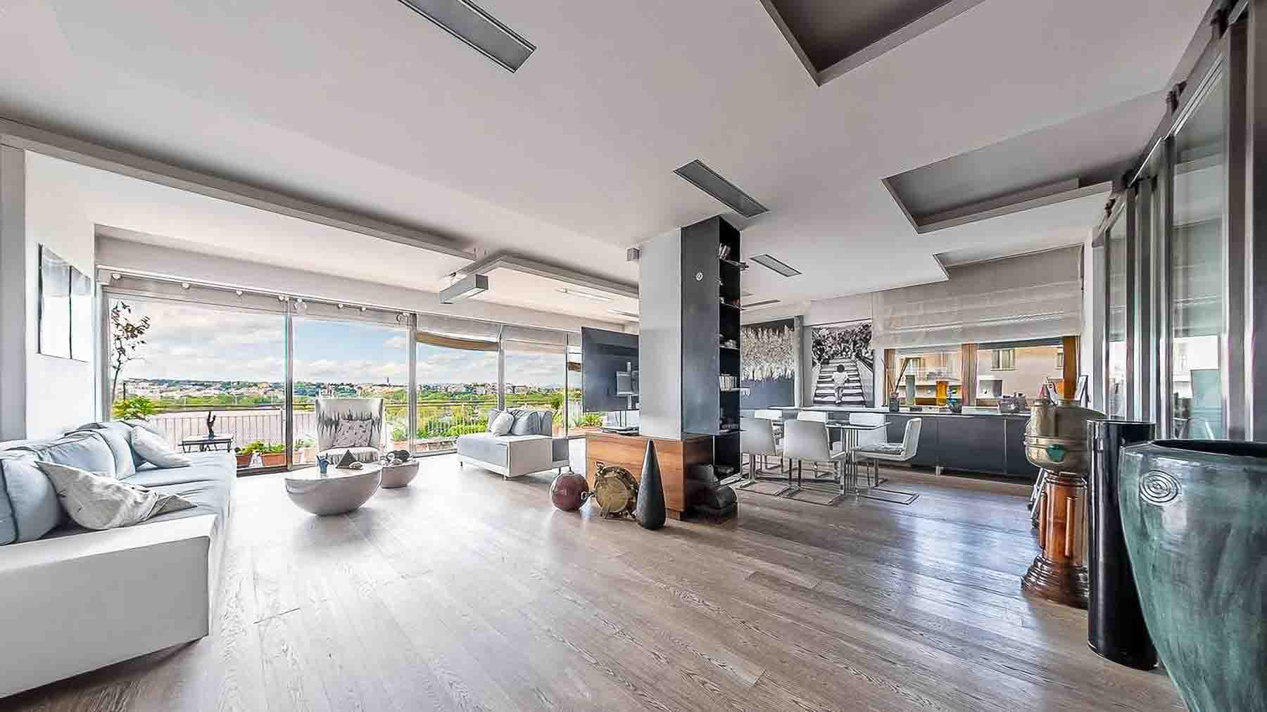 Penthouse in Rome, Heart of Lazio