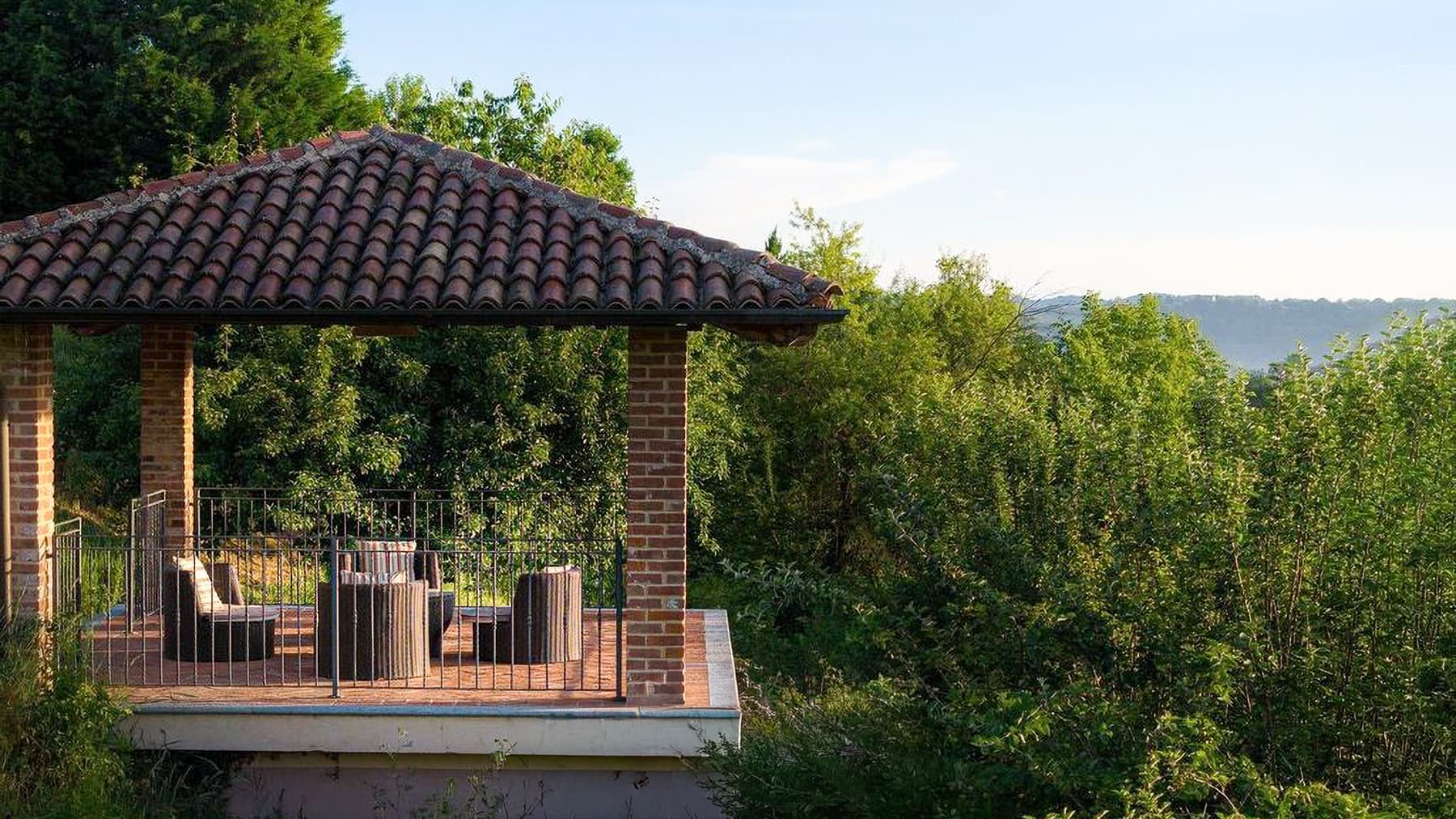 Villa storica a Vignale Monferrato, oasi di lusso