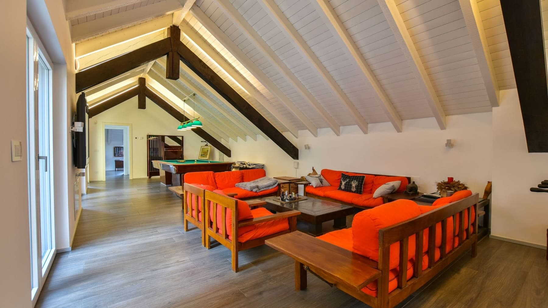 Villa in Angera, Lake Maggiore, Lombardy