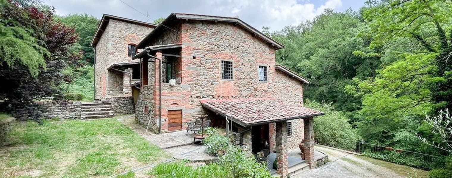 Villa nel cuore del Chianti, Toscana, con piscina e giardino