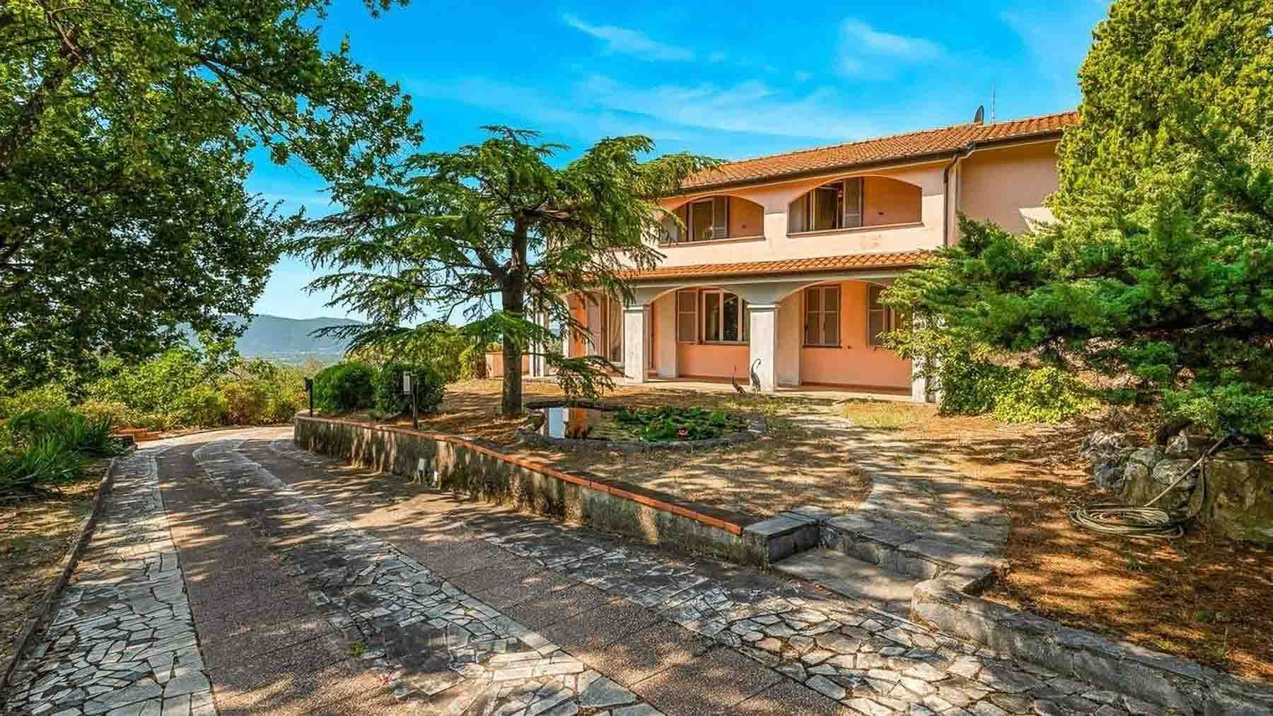 Charming Villa in Sarzana, Liguria