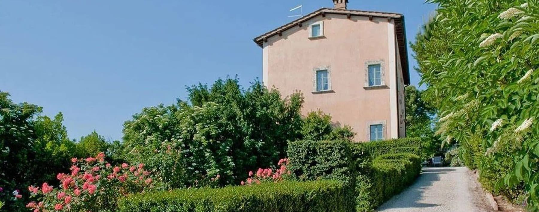 Villa storica con piscina nelle colline Toscane